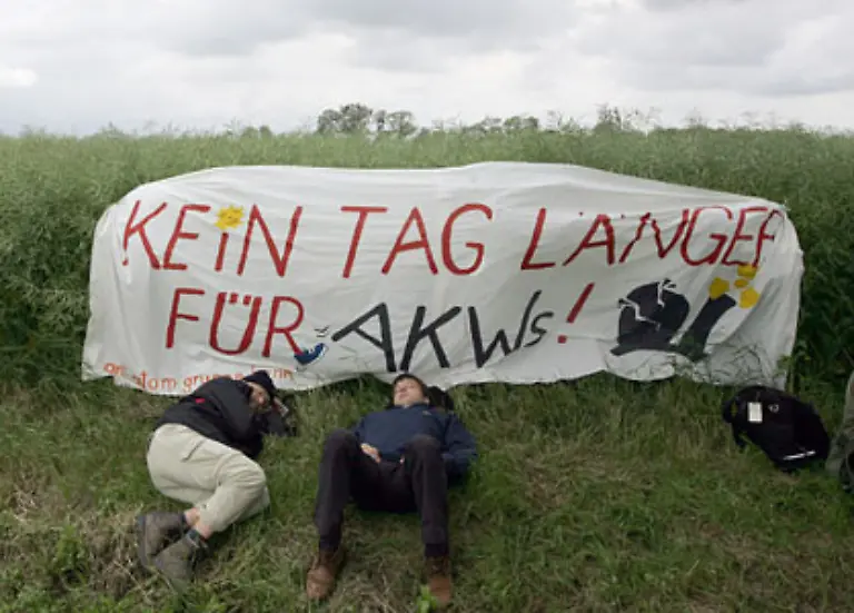 Abgesehen-von-den-unkalkulierbaren-Risiken-durch-Stoerfaelle-oder-Unfaelle-gibt-es-noch-ein-bislang-weltweit-ungeloestes-Problem-der-Kernenergie