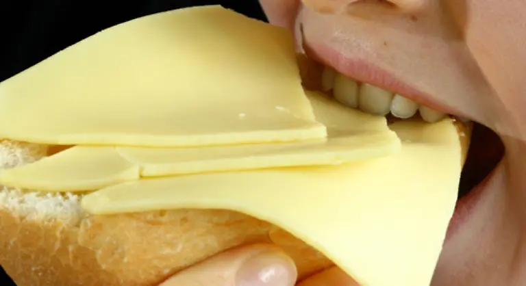 Eiweiss-an-sich-macht-jedoch-auch-nicht-schlank-denn-auch-mit-dem-Eiweiss-nimmt-man-Kalorien-zu-sich