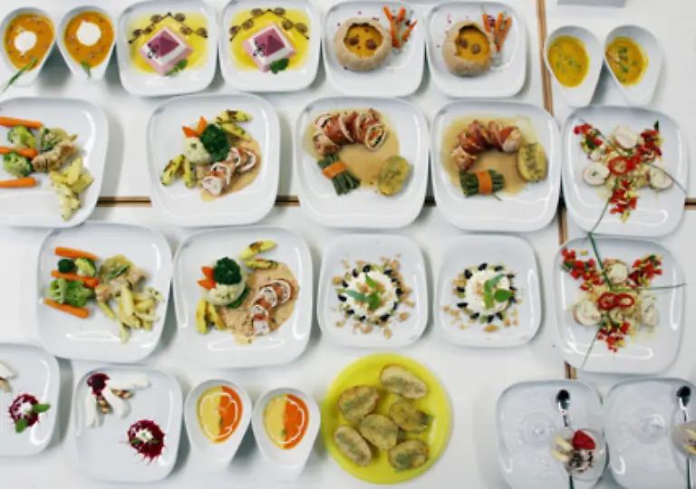 Sechs-Mahlzeiten-am-Tag-sind-besser-als-drei-Diese-Meinung-ist-umstritten-und-kommt-wohl-auf-den-Menschen-selbst-an-denn-viele-Menschen-schaffen-es-nicht