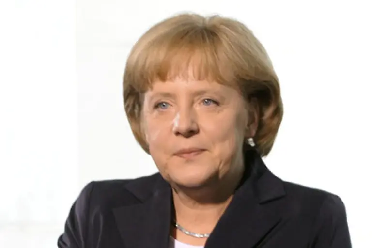 erklaert-Bundeskanzlerin-Angela-Merkel-auf-die-Frage-ob-Loesegeld-an-die-PKK-gezahlt-wurde-um-die-Geiseln-zu-befreien