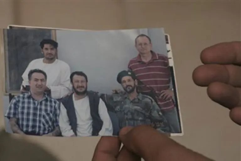 Die-Geiselnehmer-wirken-unentschieden-Mal-wird-die-Freilassung-von-potenziellen-Taliban-aus-afghanischen-Gefaengnissen-verlangt-mal-Loesegeld-Moeglich-scheint-auch-ein-Racheakt-des-Clans-seiner-Frau-Berichte-ueber-Klebers-Tod-sind-bisher-nicht-bestaetigt