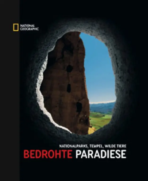 Der-Bildband-Bedrohte-Paradiese-Nationalparks-Tempel-Wilde-Tiere-von-National-Geographic-Deutschland-zeigt-101-Staetten-die-auf-unterschiedliche-Weise-gefaehrdet-sind-Anhand-von-Fotos-Karten-Grafiken-und-Texten-wird-der-Zustand-des-Welterbes-geschildert