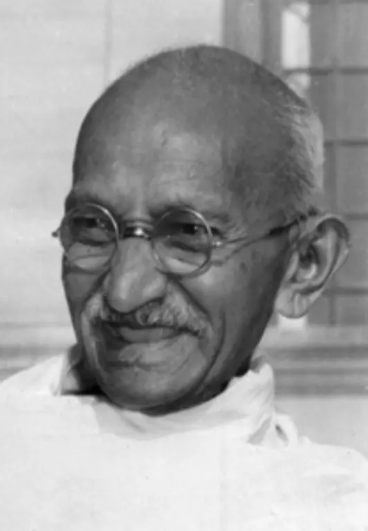 Fuer-viele-Menschen-gehoert-er-in-eine-Reihe-mit-Mahatma-Gandhi