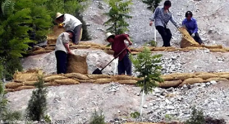 Verschmutztes-Wasser-kann-man-reinigen-sagt-der-fruehere-Chef-des-UN-Umweltprogramms-Klaus-Toepfer-erodierter-Boden-ist-fuer-immer-verloren