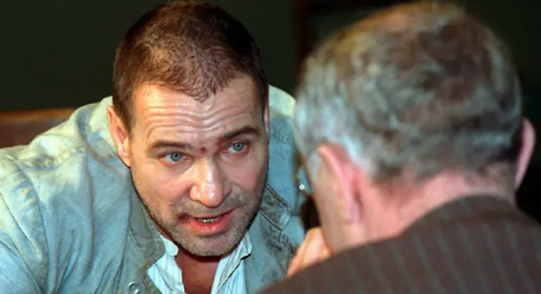 bis-zu-einem-Boxer-oder-schwulen-Taschendieb-und-einem-homosexuellen-Moerder-wie-im-Totmacher-Foto