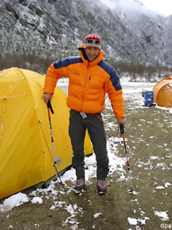 und-Simon-Kehrer-unverletzt-vom-Nanga-Parbat-geborgen-In-die-Freude-ueber-die-Rettung-mischt-sich-die-Trauer