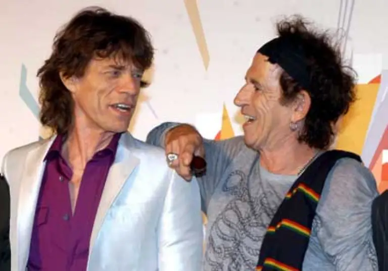 der-seinem-Bandkollegen-Keith-Richards-mittlerweile-schon-ein-wenig-aehnelt