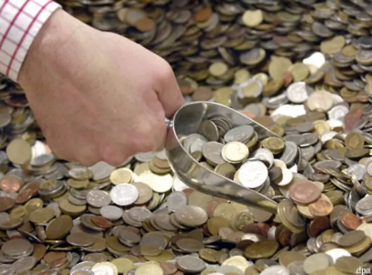 Kokain-ist-aufgrund-seines-hohen-Preises-und-seiner-kurzen-Wirkungsdauer-von-20-bis-30-Minuten-eher-eine-Droge-fuer-Besserverdienende