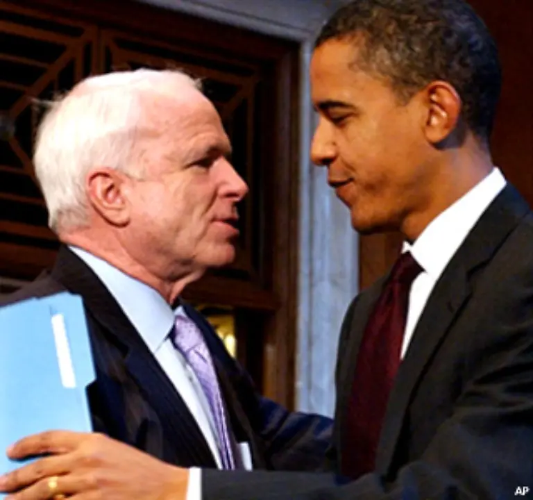 Tatsaechlich-jedoch-stehen-sich-McCain-und-Obama-politisch-naeher-als-ihre-Parteizugehoerigkeit-vermuten-laesst-und-wer-fuer-Deutschland-und-Europa-die-bessere-Wahl-waere-ist-nicht-so-eindeutig-wie-manch-einer-glauben-moechte