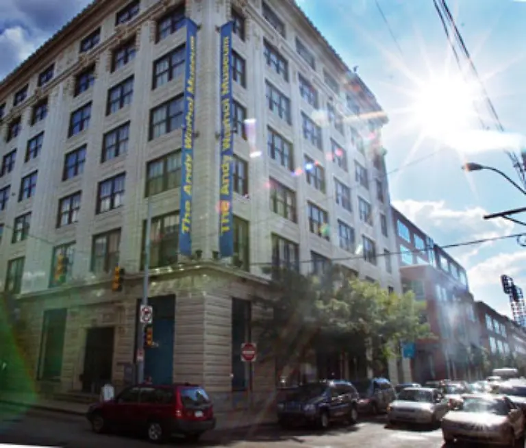 Im-Mai-1994-eroeffnet-das-Andy-Warhol-Museum-in-seiner-Heimatstadt-Pittsburgh-in-Pennsylvania-seine-Pforten