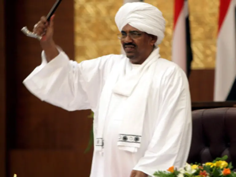dem-er-Voelkermord-an-der-schwarzafrikanischen-Bevoelkerung-in-der-Region-Darfur-vorwirft-Al-Baschir-bezeichnet-die-Anschuldigungen-als-Luegen-und-erklaert-dass-er-das-Gericht-nicht-anerkenne