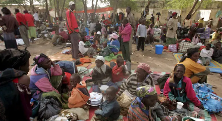 Der-Konflikt-greift-auch-auf-den-TSCHAD-ueber-der-unter-dem-starken-Fluechtlingsstrom-aus-Darfur-leidet-Mittlerweile-sollen-200-000-Menschen-aus-Darfur-in-das-Nachbarland-geflohen-sein