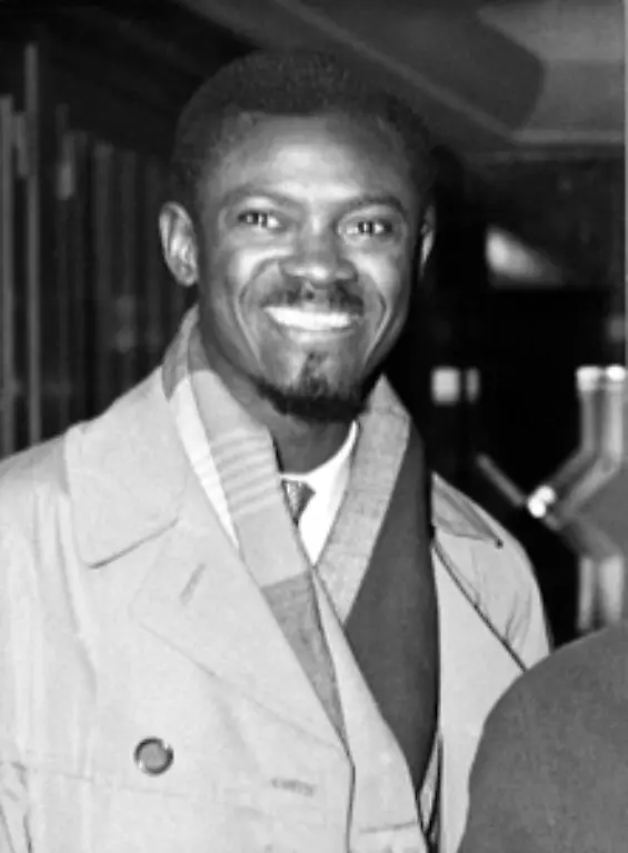 Die-Geschichte-der-DEMOKRATISCHEN-REPUBLIK-KONGO-beginnt-mit-Patrice-Lumumba-dem-ersten-Praesidenten-des-unabhaengigen-Kongo-Er-wird-1961-wohl-auf-Anordnung-von-US-Praesident-Eisenhower-und-unter-Kenntnis-des-belgischen-Koenigs-Baudouin-ermordet
