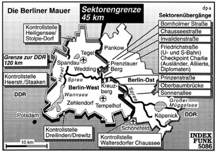 Die-Mauer-verlaeuft-quer-durch-die-Stadt-Bereits-seit-1951-war-es-Westberlinern-nicht-mehr-ohne-weiteres-erlaubt-in-den-Ostsektor-zu-fahren