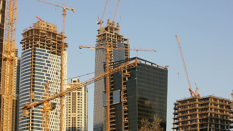 In Dubai sind die umfangreichen Bautätigkeiten vorerst zum Erliegen gekommen.