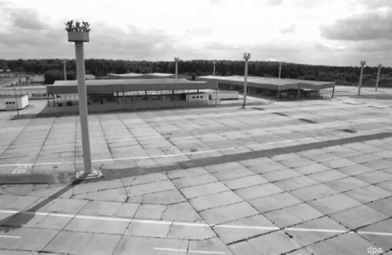 In-den-folgenden-Jahren-werden-die-Grenzen-weiter-ausgebaut