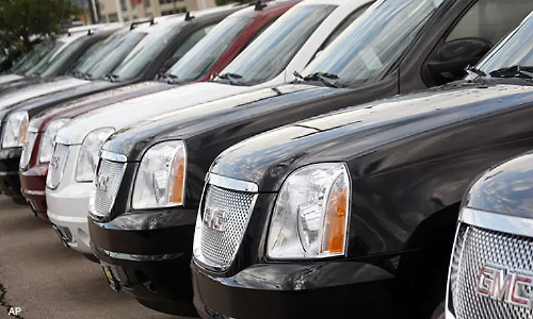 Jetzt-bleiben-die-Autokonzerne-auf-ihren-Pickups-Vans-und-SUVs-sitzen-oder-koennen-sie-nur-noch-mit-enormen-Rabatten-losschlagen-Gigantische-Verluste-sind-die-Folge-Bei-Ford-8-7-Mrd-Dollar-General-Motors-macht-gar-11-Mrd-Dollar-Verlust-im-zweiten-Quartal-2008