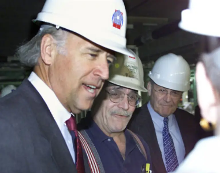 Und-noch-etwas-spricht-fuer-Biden-Anders-als-Obama-haftet-ihm-der-Stallgeruch-der-Arbeiterklasse-an
