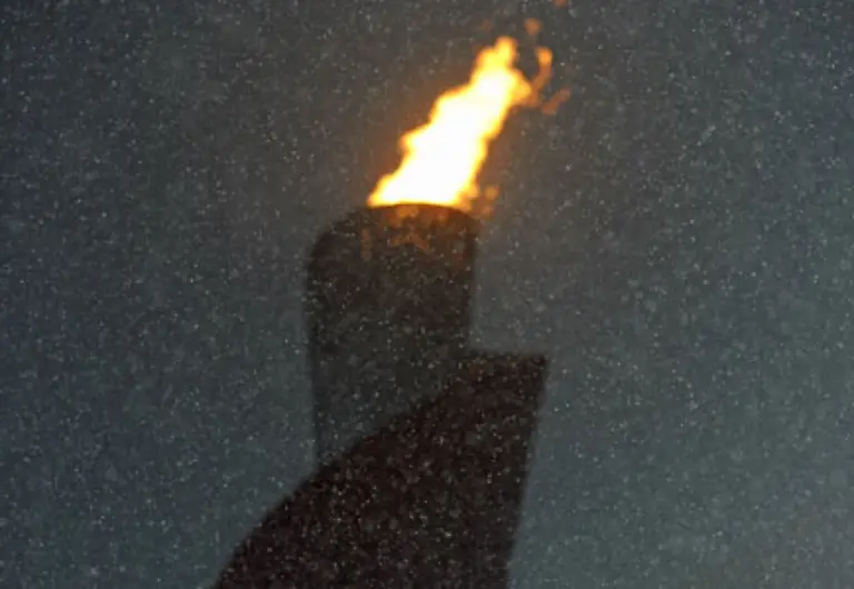 Verregnet-Das-olympische-Feuer