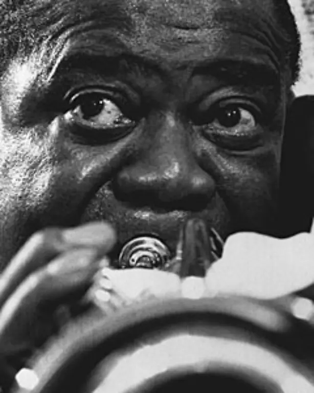 Der-wohl-beruehmteste-Jazz-Musiker-der-Stadt-war-Louis-Armstrong