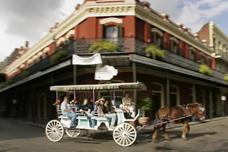 Der-Herrschaft-ueber-den-heutigen-Bundesstaat-Louisiana-und-seine-zeitweilige-Hauptstadt-New-Orleans-wechselte-noch-ein-paar-Mal-zwischen-Franzosen-und-Spaniern-hin-und-her