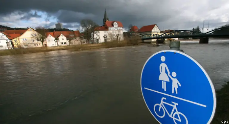 Kein-serioeser-Wissenschaftler-bestreitet-den-Einfluss-des-Menschen-auf-den-Klimawandel-Die-Welt-wird-waermer-und-der-Mensch-ist-schuld-daran-Der-vierte-UN-Klimareport-zeigt-dies-deutlicher-als-zuvor