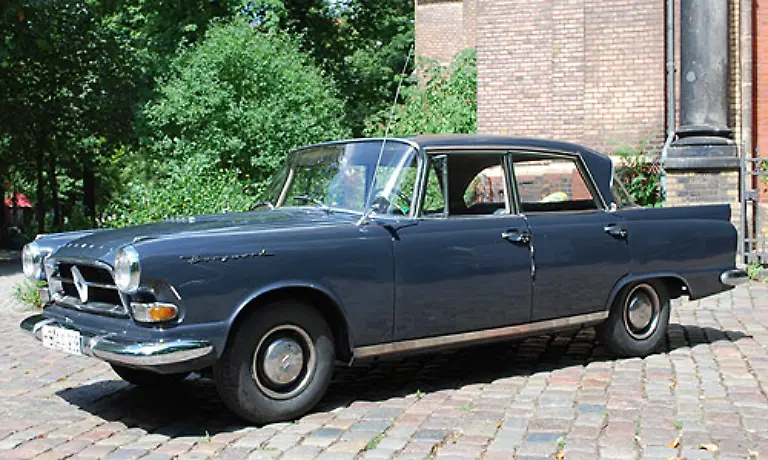 Es-war-eine-der-spektakulaersten-Firmenpleiten-der-Nachkriegsgeschichte-und-der-Anfang-vom-Ende-des-Wirtschaftswunders-Der-P-100-war-das-letzte-neue-Modell-des-Bremer-Automobilbauers