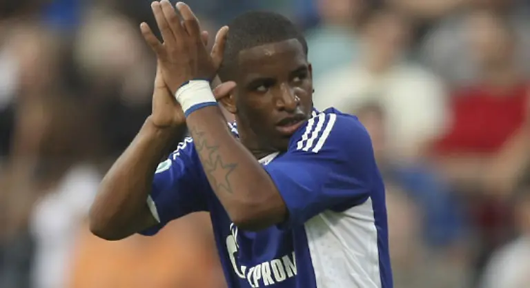 und-den-peruanischen-Stuermer-Jefferson-Farfan-vom-PSV-Eindhoven-aus