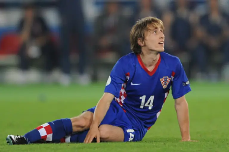 Die-Spurs-investierten-insgesamt-86-Millionen-Euro-unter-anderem-in-Luka-Modric-Fuer-den-Kroaten-verlangte-Dinamo-Zagreb-20-5-Millionen-und-bekam-sie