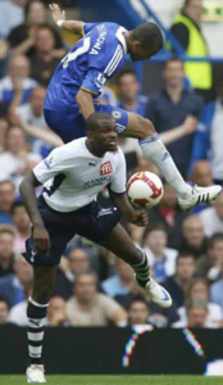 auch-die-eingebuergerten-portugiesischen-Nationalspieler-Jose-Bosingwa-20-5-Mio-FC-Porto-Kongo