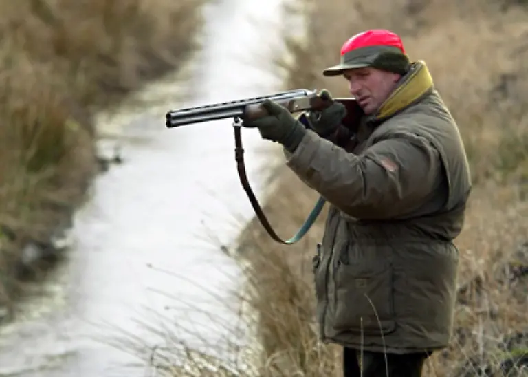 Allerdings-stehen-weder-Hasen-Rehe-noch-Fuechse-im-Fadenkreuz-der-Jaeger