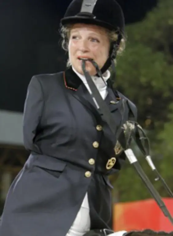 Dressurreiterin-Bettina-Eistel-auf-Fabuleux-5