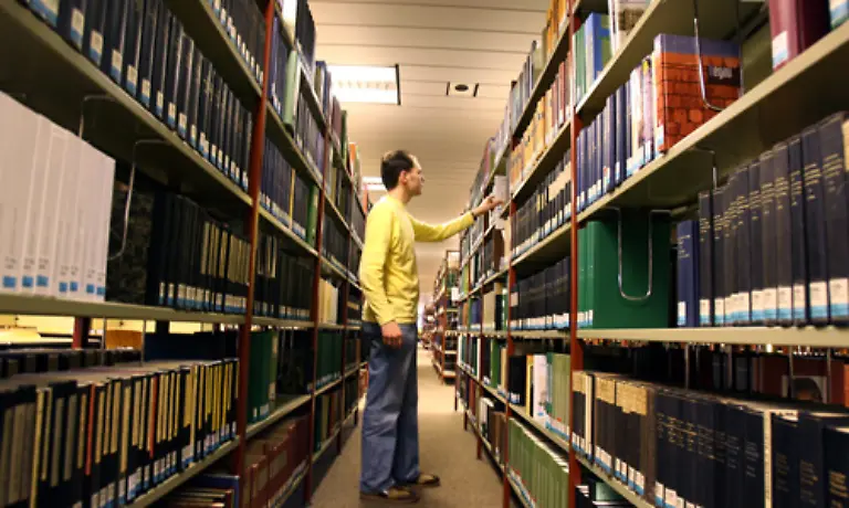 Die-Studiengaenge-werden-immer-verschulter-Lange-schlafen-oder-einfach-mal-blau-machen-wird-zur-Ausnahme
