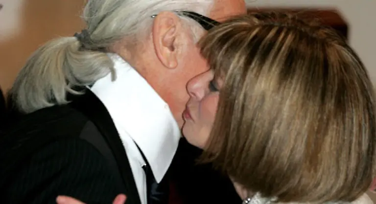 Und-das-koennte-ein-Problem-sein-denn-Lagerfeld-ist-ein-Tausendsassa