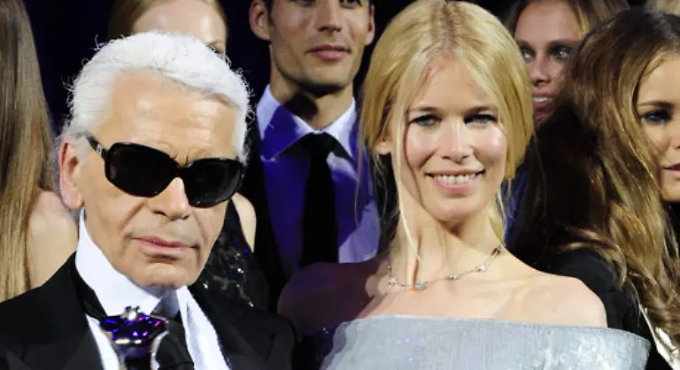 Seit-1983-ist-Karl-Lagerfeld-Chef-Couturier-des-Modehauses-Chanel