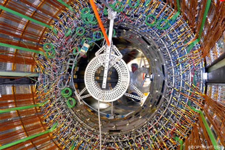 Wir-suchen-nach-nur-einer-guten-Aufnahme-in-zehn-Billionen-Schnappschuessen-erlaeutert-Bernd-Panzer-vom-CERN-Rechenzentrum