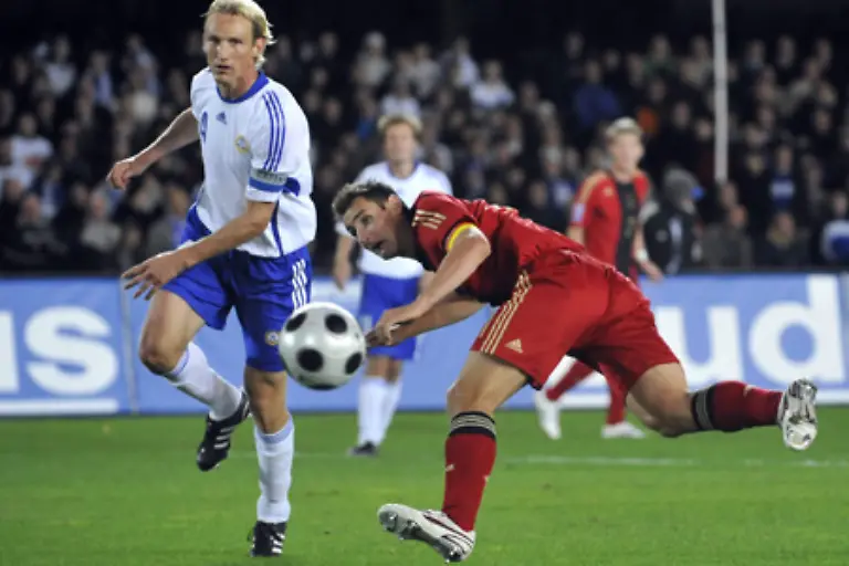 Zwar-hat-Miroslav-Klose-mit-einem-Kopfball-in-den-ersten-Minuten-der-Partie-die-groesste-Chance-zur-Fuehrung