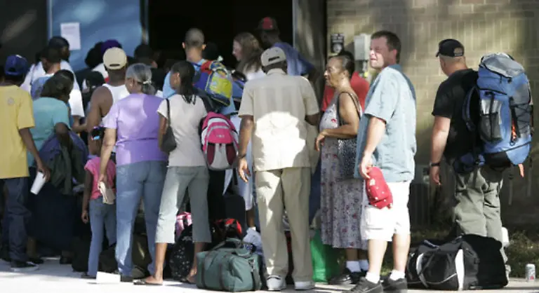 Nun-bleibt-den-Menschen-in-Texas-nur-noch