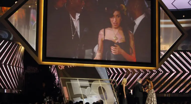 Als-sie-im-Februar-2008-auf-Entzug-war-und-mit-fuenf-der-begehrten-Grammys-ausgezeichnet-wurde-keimte-Hoffnung-auf-sie-sei-ueber-den-Berg