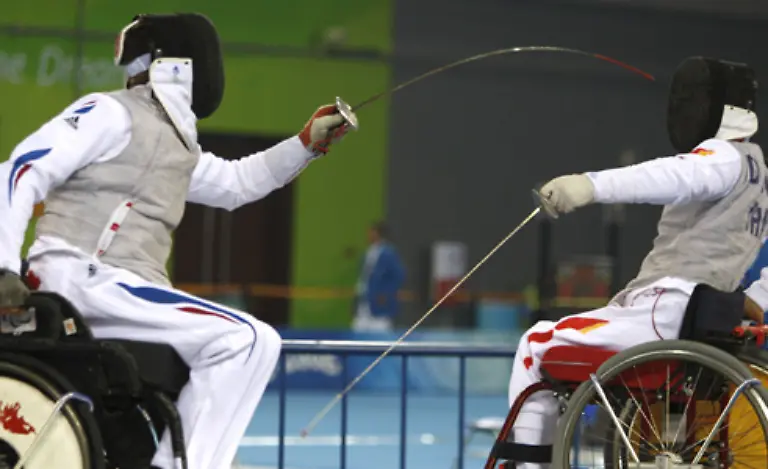Hu-Daoliang-China-und-Laurent-Francois-Frankreich-duellieren-sich-im-Fechten