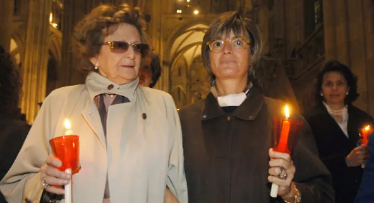 Auf-die-Vermutung-der-diesen-Unsinn-verzapfenden-Redakteurin-dass-Beten-zwar-schoen-ist-leider-aber-kein-Heilmittel-fuer-so-ueble-Krankheiten-wie-Aids-darstellt-wusste-ein-Leser-zu-berichten