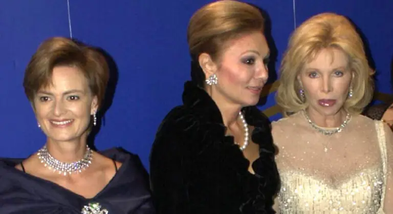 Bestaetigt-fuehlt-sich-die-Autorin-des-Schmaeh-Artikels-allerdings-auch-durch-eine-Aussage-der-Fuerstin-die-sie-eben-diesem-zitierten-Interview-der-BamS-entnimmt