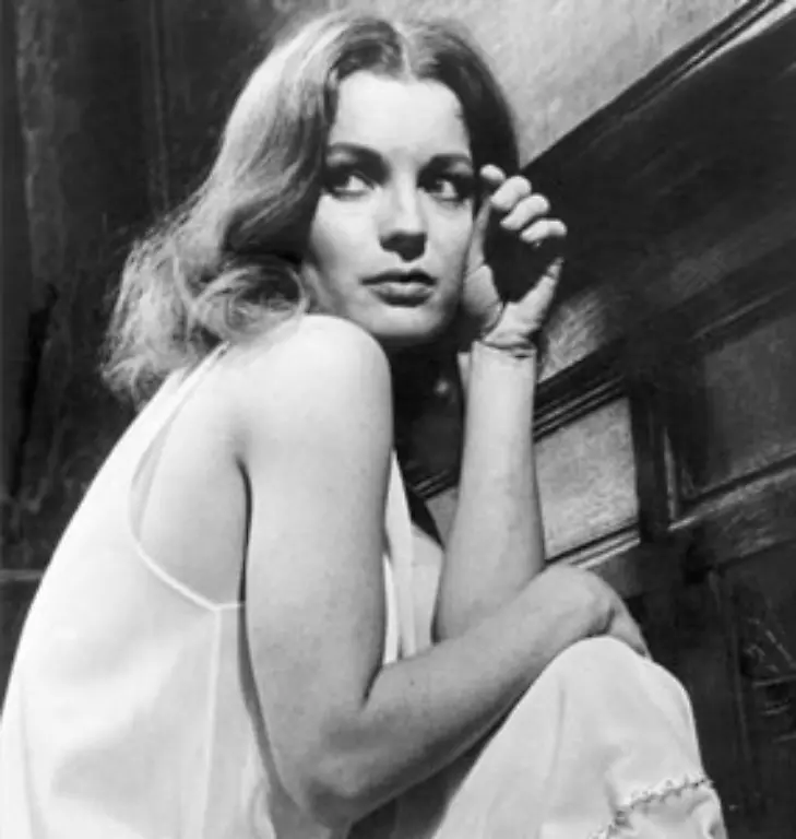 Romy-Schneider-war-die-Maenner-verschlingende-Femme-fatale-auf-der-Suche-nach-haeuslicher-Geborgenheit