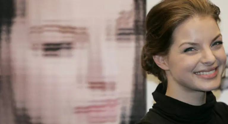 trotz-aller-Schicksalsschlaege-analysiert-Catterfeld-ihre-bisher-wohl-wichtigste-Rolle