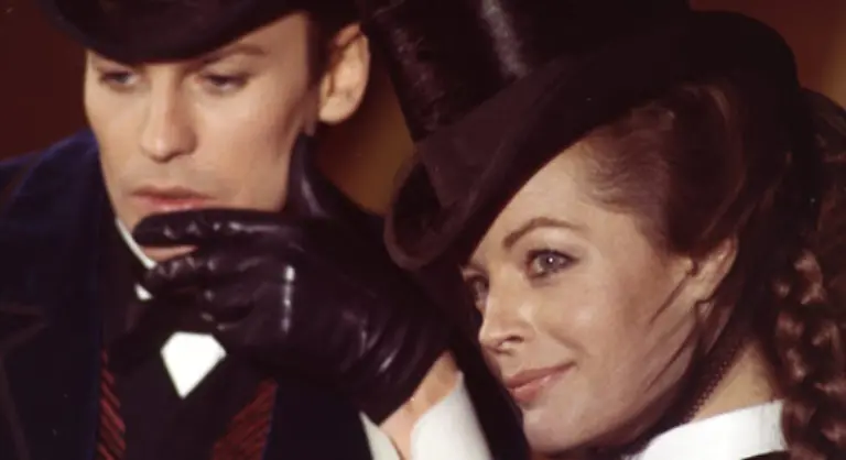 und-ihren-zahlreichen-Liebschaften-berichtet