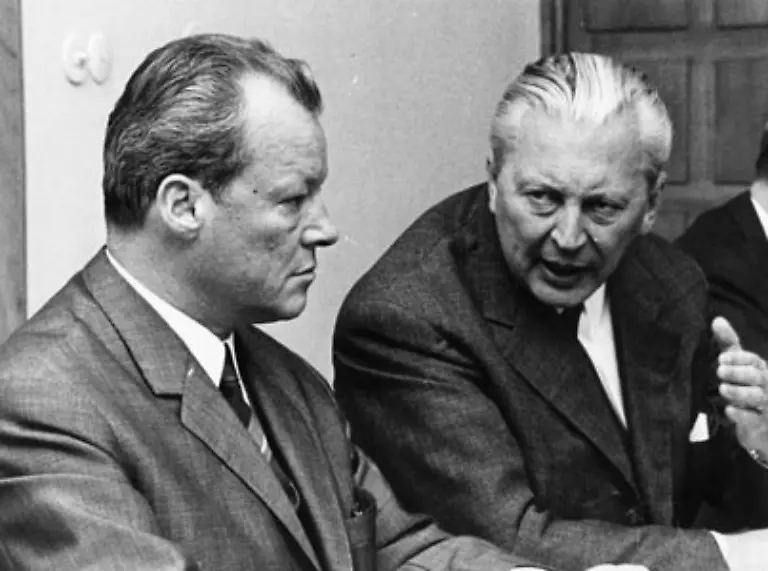 Bundespolitisch-dreht-sich-1969-der-Wind-Zum-ersten-Mal-befindet-sich-die-Union-in-der-Opposition-Nach-drei-Jahren-Grosser-Koalition-unter-Kanzler-Kurt-Georg-Kiesinger-geht-die-SPD-von-Willy-Brandt-ein-Buendnis-mit-der-FDP-ein