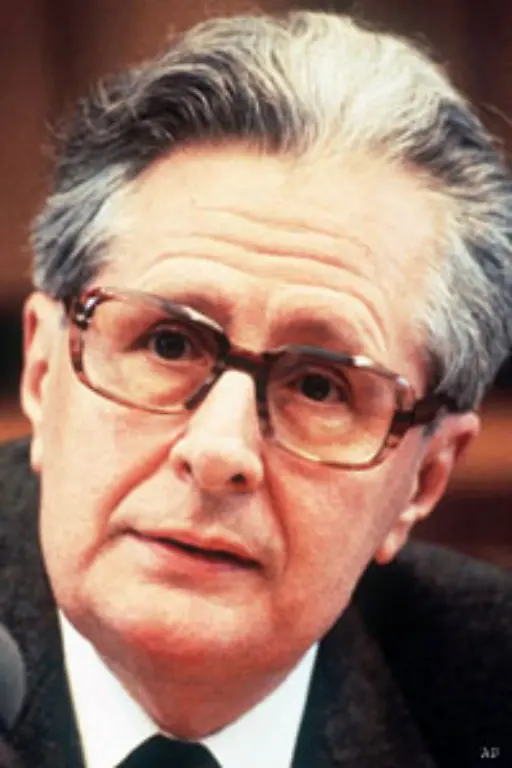 Die-SPD-mit-ihrem-Spitzenkandidaten-Hans-Jochen-Vogel-hat-keine-Chance-Sie-rutscht-mit-38-2-Prozent-unter-die-40-Prozent-Marke-und-bleibt-nun-16-Jahre-lang-in-der-Opposition