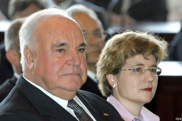 Am-8-Mai-heiratet-Kohl-seine-Lebensgefaehrtin-Maike-Richter