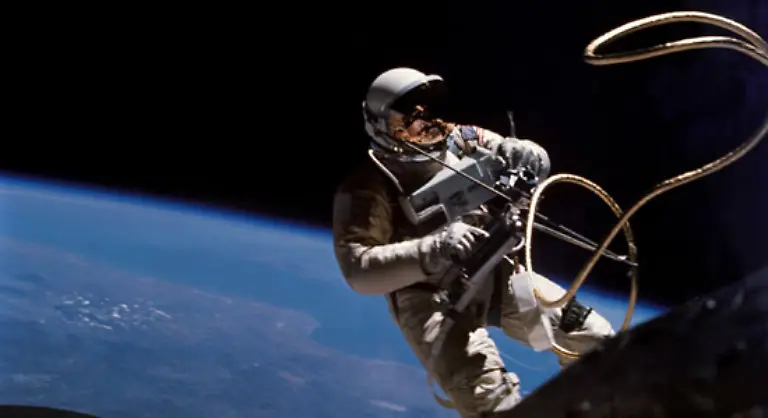 Und-die-Bilder-von-der-Unendlichkeit-des-Raumes