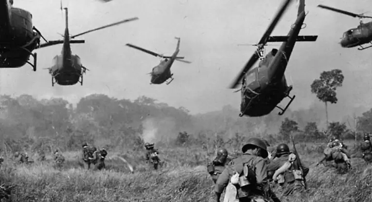 Vietnamkrieg-und-Grenzen-des-Wachstums-Geldmangel-und-immer-staerker-werdende-Zweifel-am-Sinn-und-Nutzen-der-bemannten-Raumfahrt-laehmten-den-Weltraum-Drang